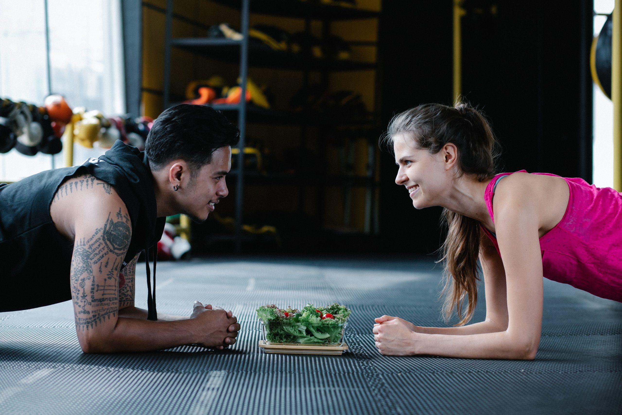 pexels annushka ahuja 7991915 scaled - Pilates y alimentación: potenciar tus resultados