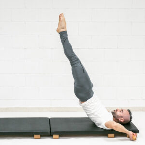 BONPILATES_COODEX_Mat-plegable-con-modelo